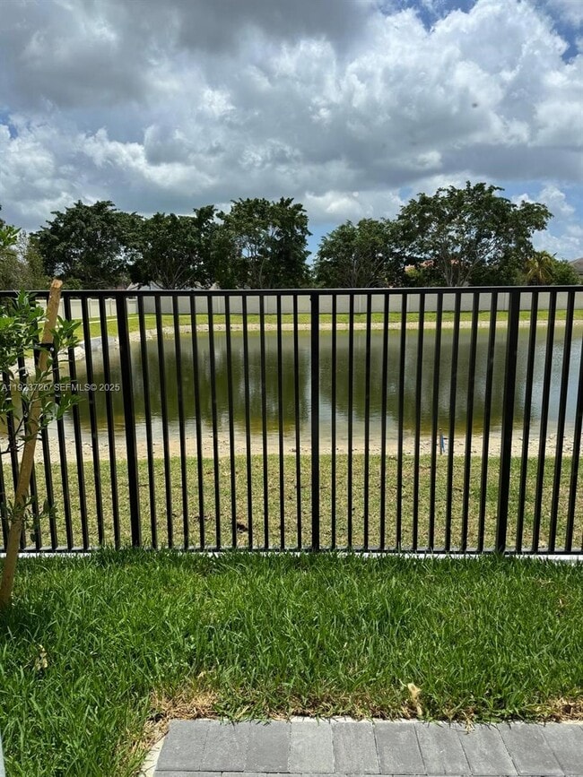 Building Photo - 18406 SW 2nd St