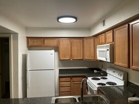 Building Photo - 3145 E Flamingo Rd