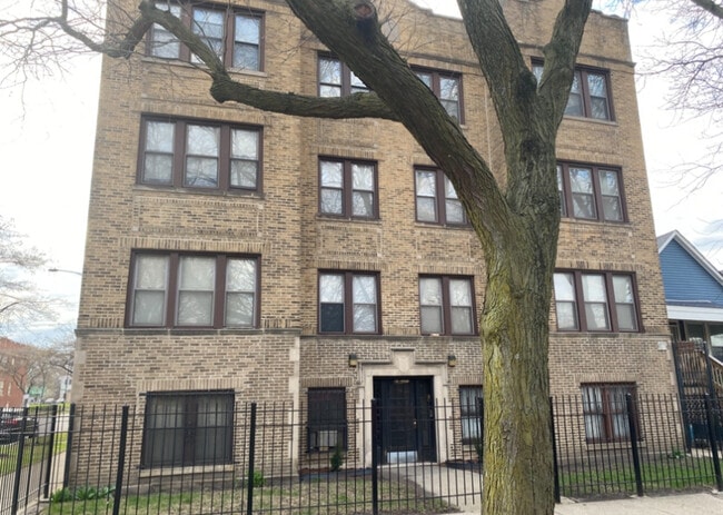 Primary Photo - 8301 S Peoria St