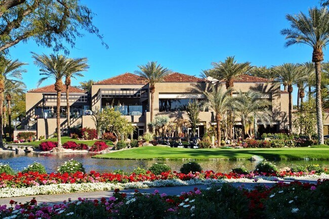 Building Photo - 502 Desert Holly Dr