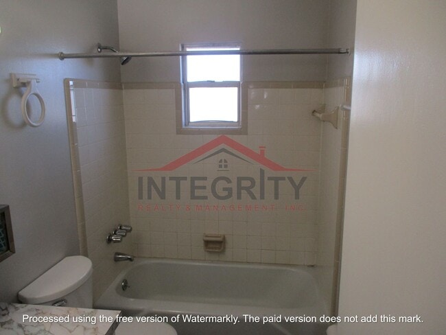 Building Photo - 3 Bed/ 2 Bath in Orange Park, FL