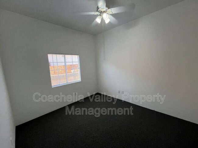 Building Photo - 53750 Avenida Alvarado