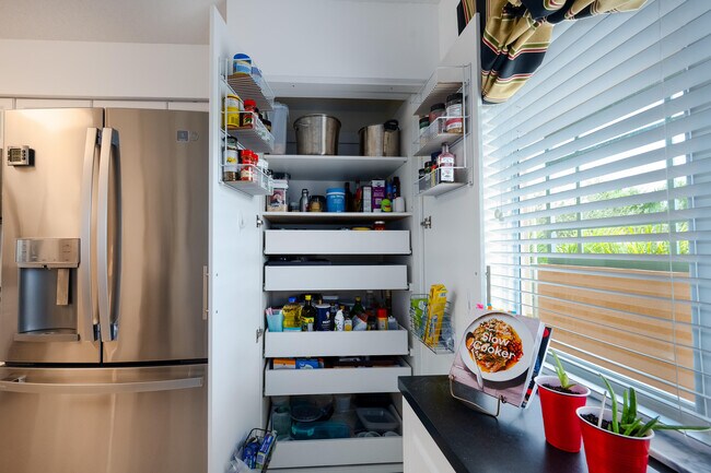 Building Photo - 5749 Gemstone Ct