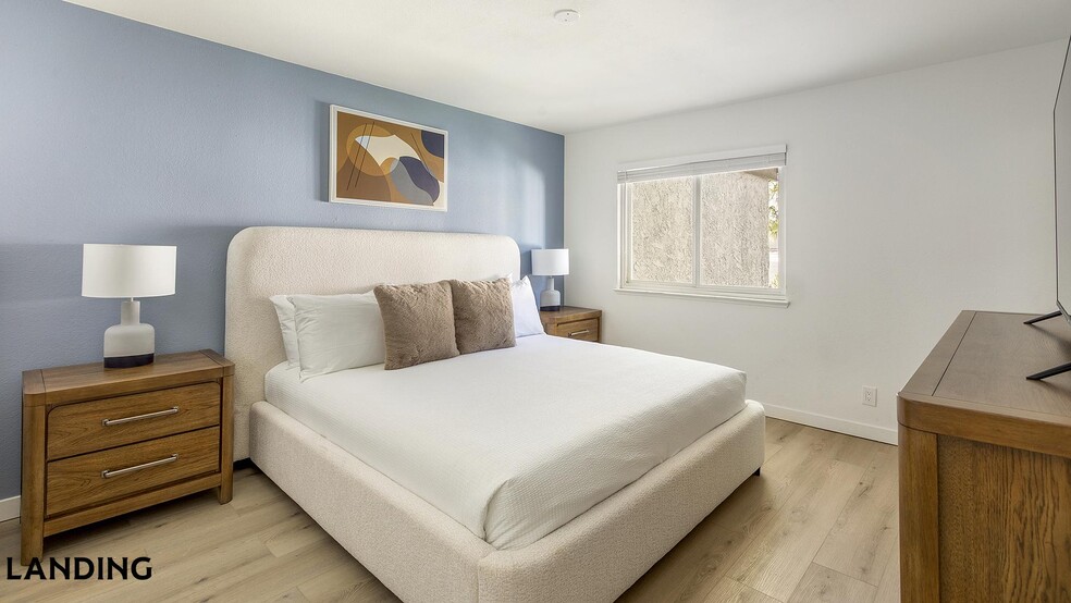 Building Photo - 1455 E Katie Ave