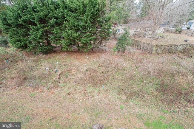 Building Photo - 804 College Ln