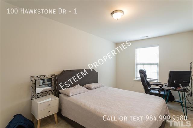 Building Photo - 100 Hawkstone Dr