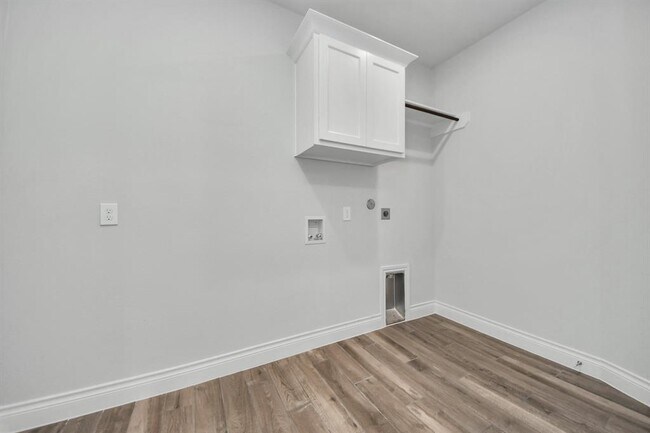 Building Photo - 28907 Ridge Valley Ct