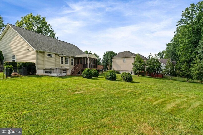 Building Photo - 61 Kirby Ln