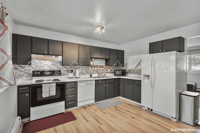 Building Photo - 12739-12739 Tanada Loop