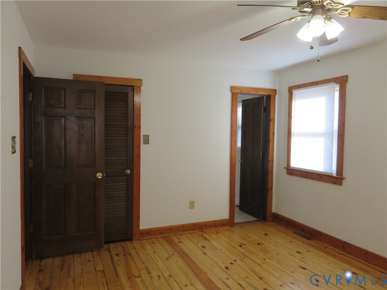 Building Photo - 4261 Old Buckingham Rd