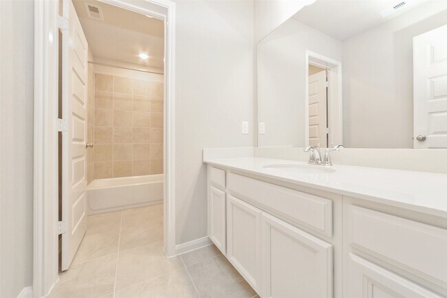 Building Photo - 11419 Glenwick Haven Dr