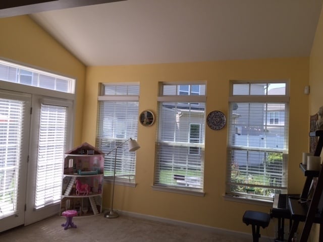 Building Photo - Park South Station Townhome - End Unit COM...