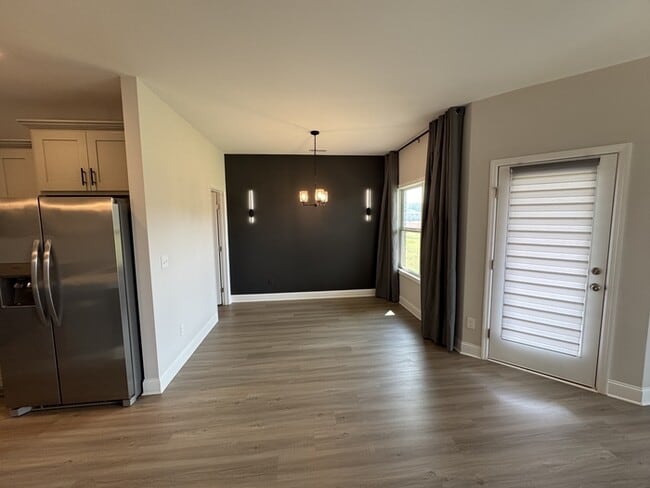 Building Photo - 16688 Demi Dr