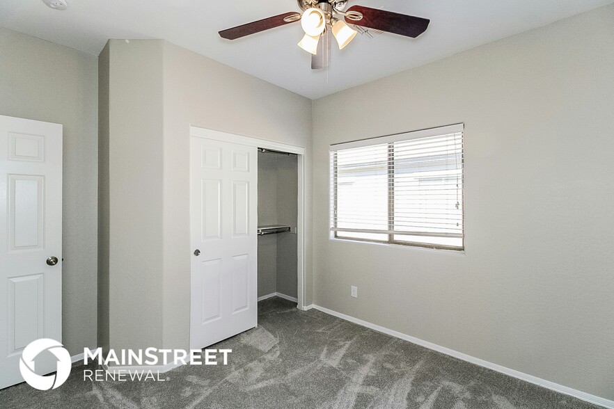 Building Photo - 8738 S 57th Dr