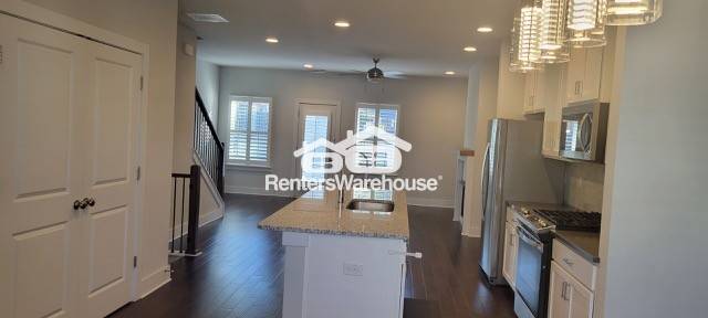 Building Photo - 1351 Callahan Cv