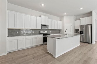 Building Photo - 2220 Foggy Wds Ln