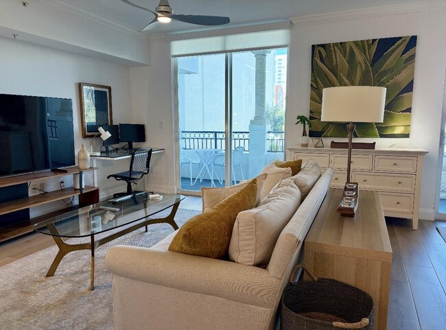 Building Photo - 600 S Dixie Hwy