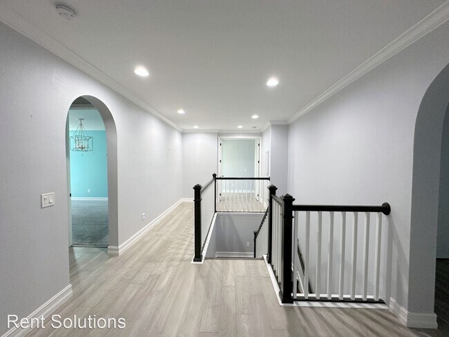 Building Photo - 4 br, 4 bath House - 9018 Hixon Rd