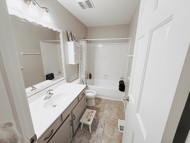 Building Photo - 1580 Birmingham Ln