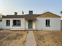 Building Photo - 3 Bedroom Phoenix Home!