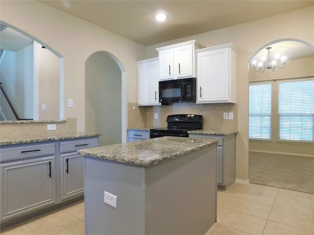 Building Photo - 835 Post Oak Pl