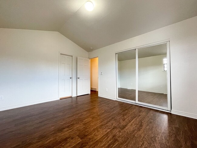 Building Photo - Renovated 3 bedroom 2 bathroom home in quiet Arvada neighborhood!