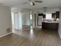 Building Photo - 2 bed 2 bath in winterpark!