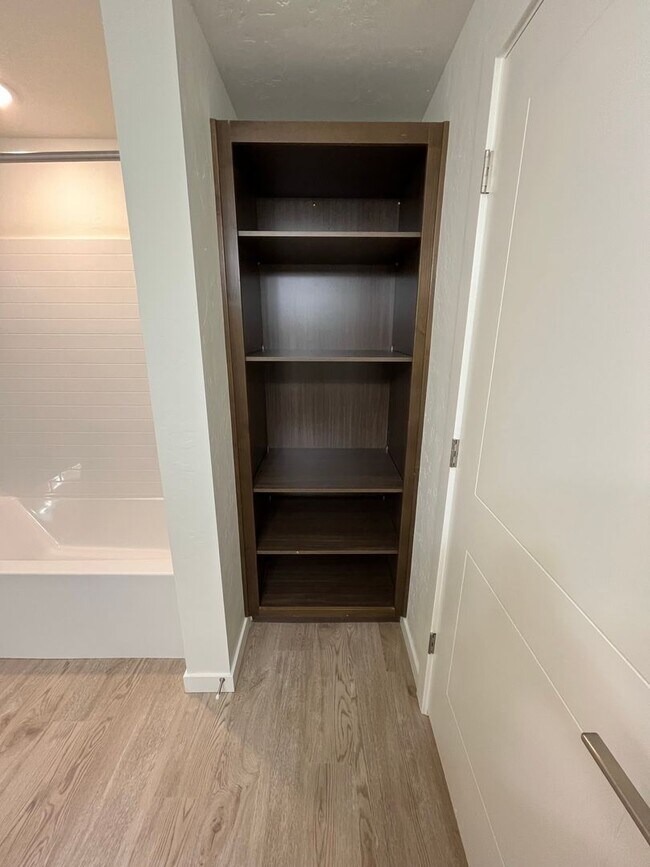 Building Photo - 4617 Lexington Sky Lane-304