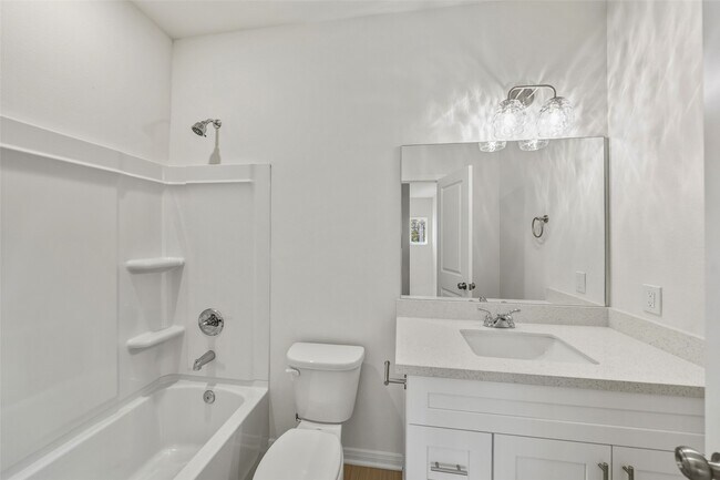 Building Photo - 716 W Dallas St