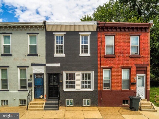 Building Photo - 4219 Wallace St
