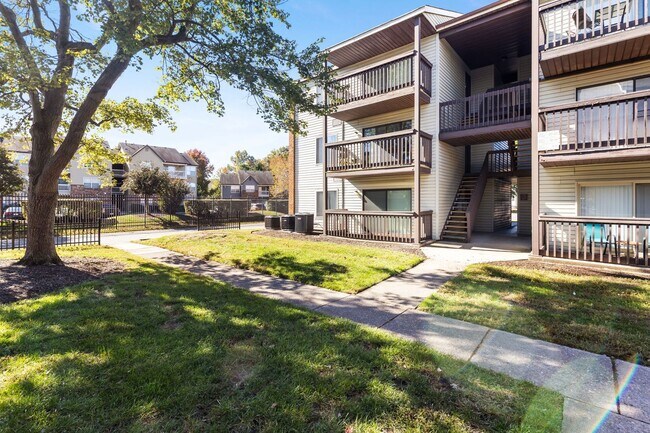 Building Photo - Ready to Rent