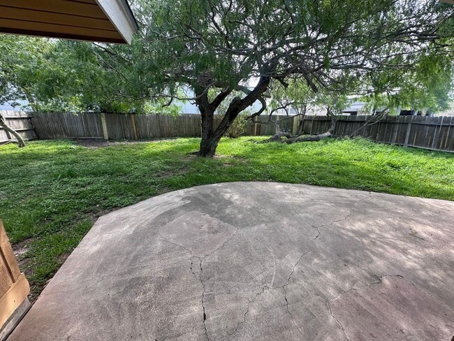 Building Photo - 3 Bedroom House on the Southside For Rent | Corpus Christi