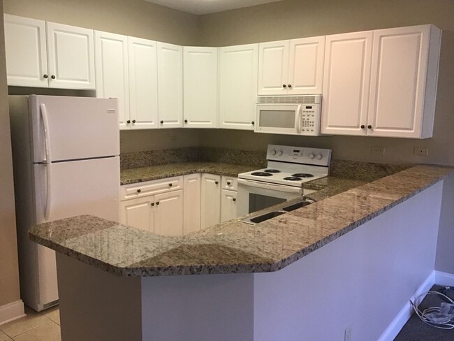 Primary Photo - Spacious 2 Bedroom Condo in World Tour