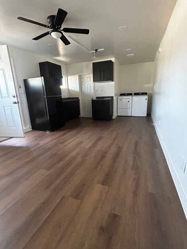 Building Photo - 3322-24 Clairemont Mesa Blvd