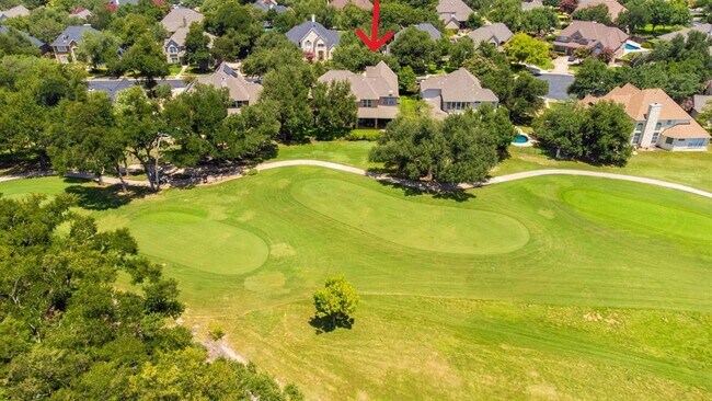 Building Photo - 2147 Hilton Head Dr