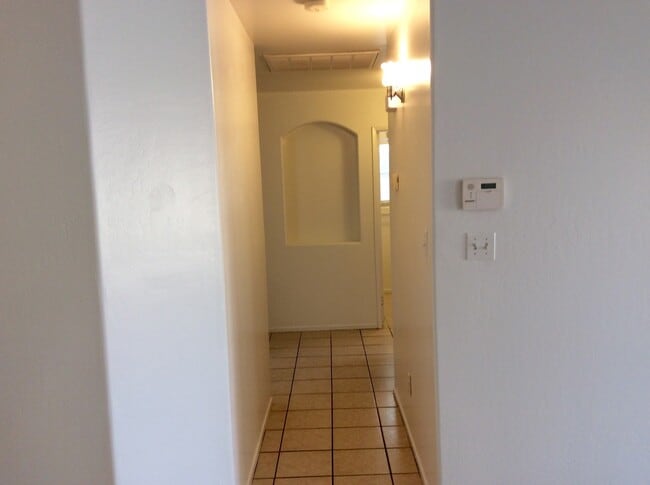 Building Photo - 1516 Hadar Rd