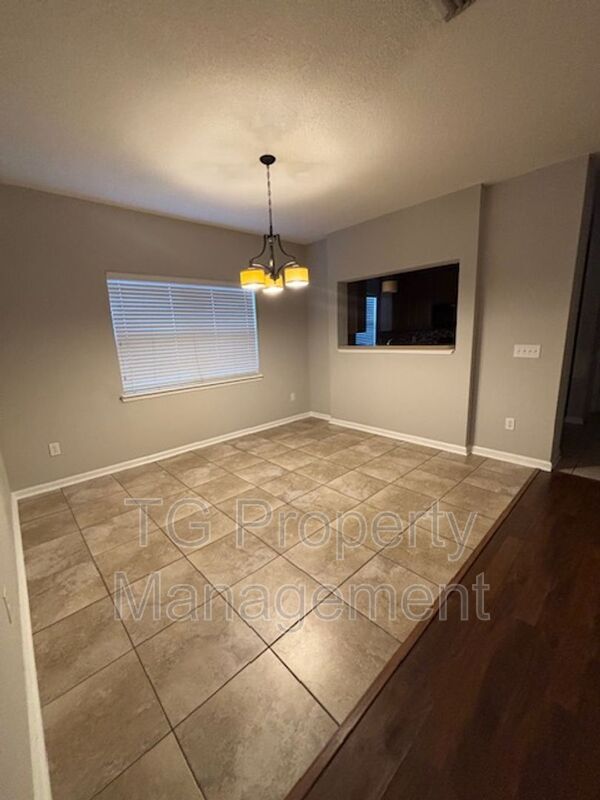 Building Photo - 7175 Deerfoot Cir