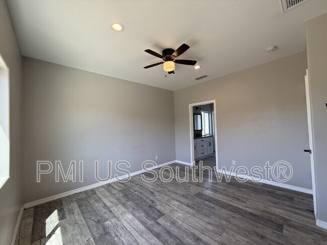 Building Photo - 1530 Jose Ave