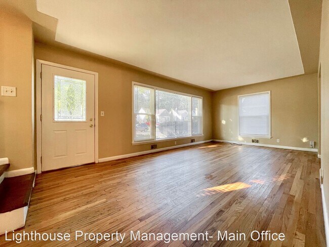 Building Photo - 4 br, 1.5 bath House - 1325 Dickinson St SE