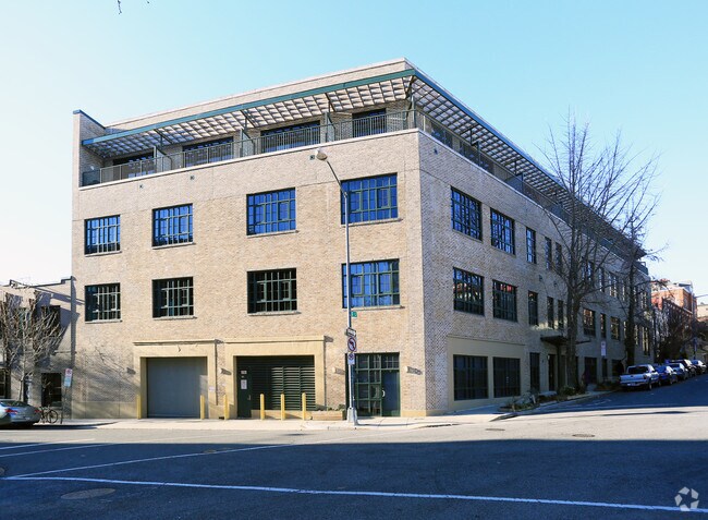 Primary Photo - Delancey Lofts