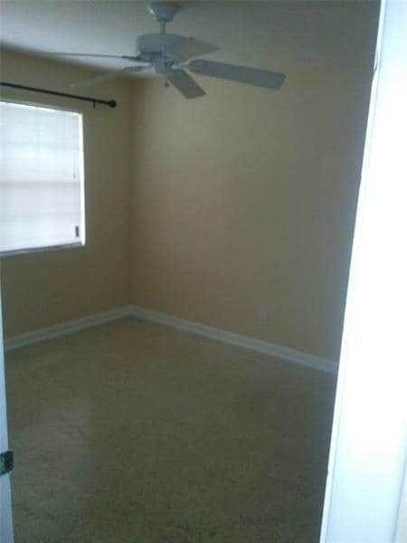 Building Photo - 330 Southwind Dr