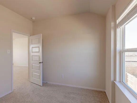 Building Photo - 229 Gray Wolf Dr