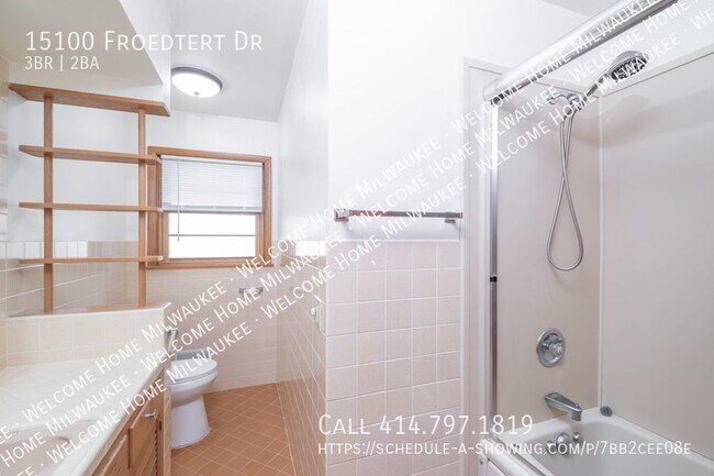 Building Photo - Discover the charm of living in Elm Grove ...