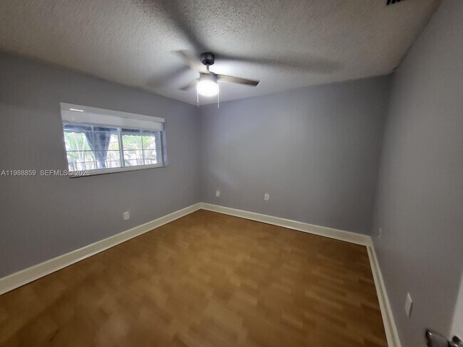 Building Photo - 9749 SW 213th Terrace