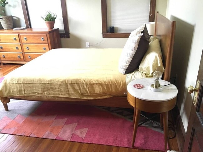 Building Photo - 216 Washington St