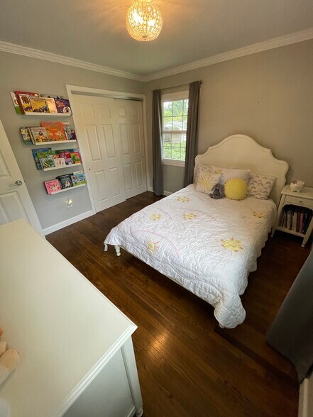 Building Photo - 7603 Cosgrove Pl