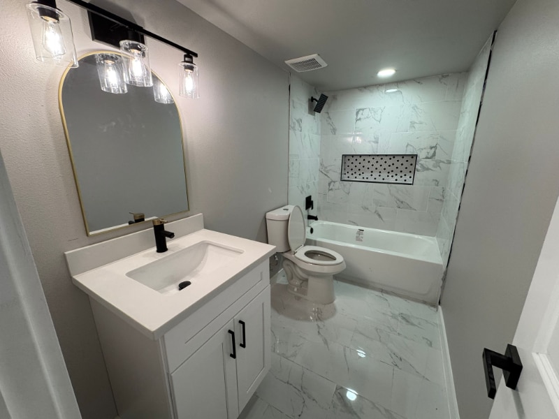 Building Photo - 3919 Elysian St