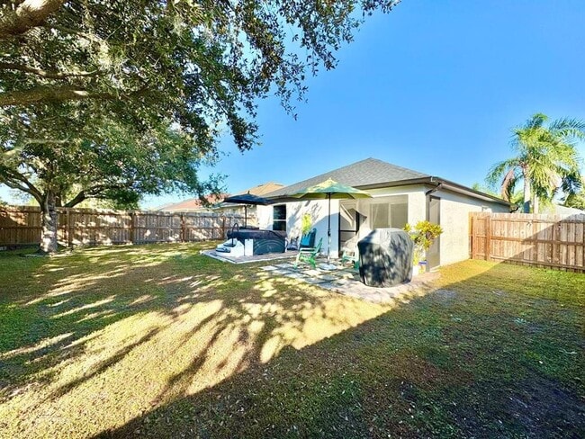 Building Photo - 30912 Bridgegate Dr