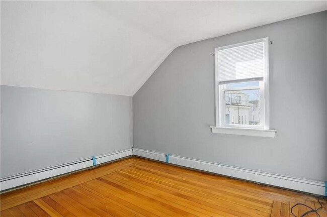 Building Photo - 111 Metcalf St