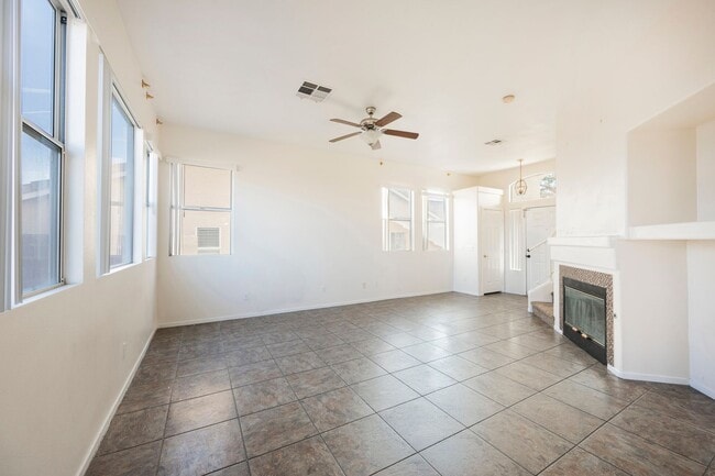 Building Photo - Honey, I’m Home! This Lovely 3 Bedroom, Two-Story Home Is Located In Summerlin.